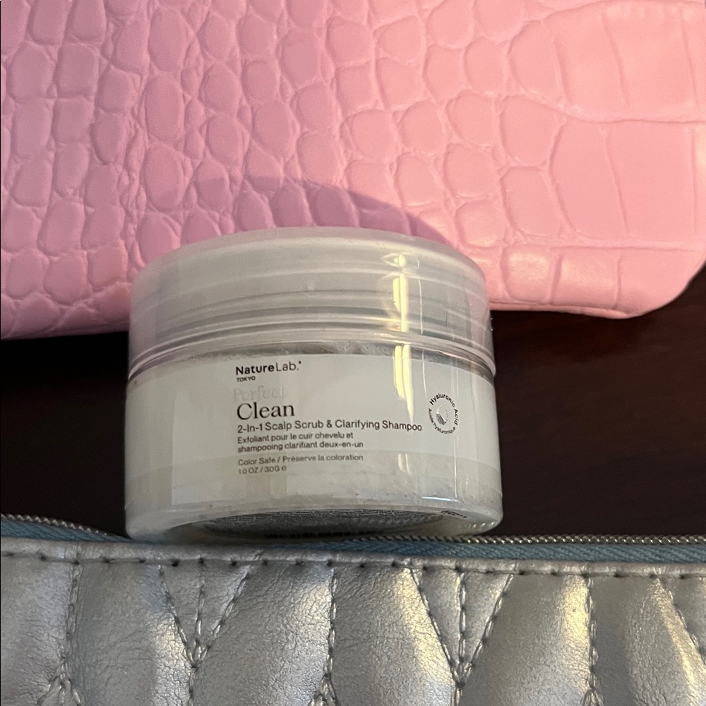 Clean 2-in-1 Scalp Scrub & Clarifying Shampoo - White 1.0 oz